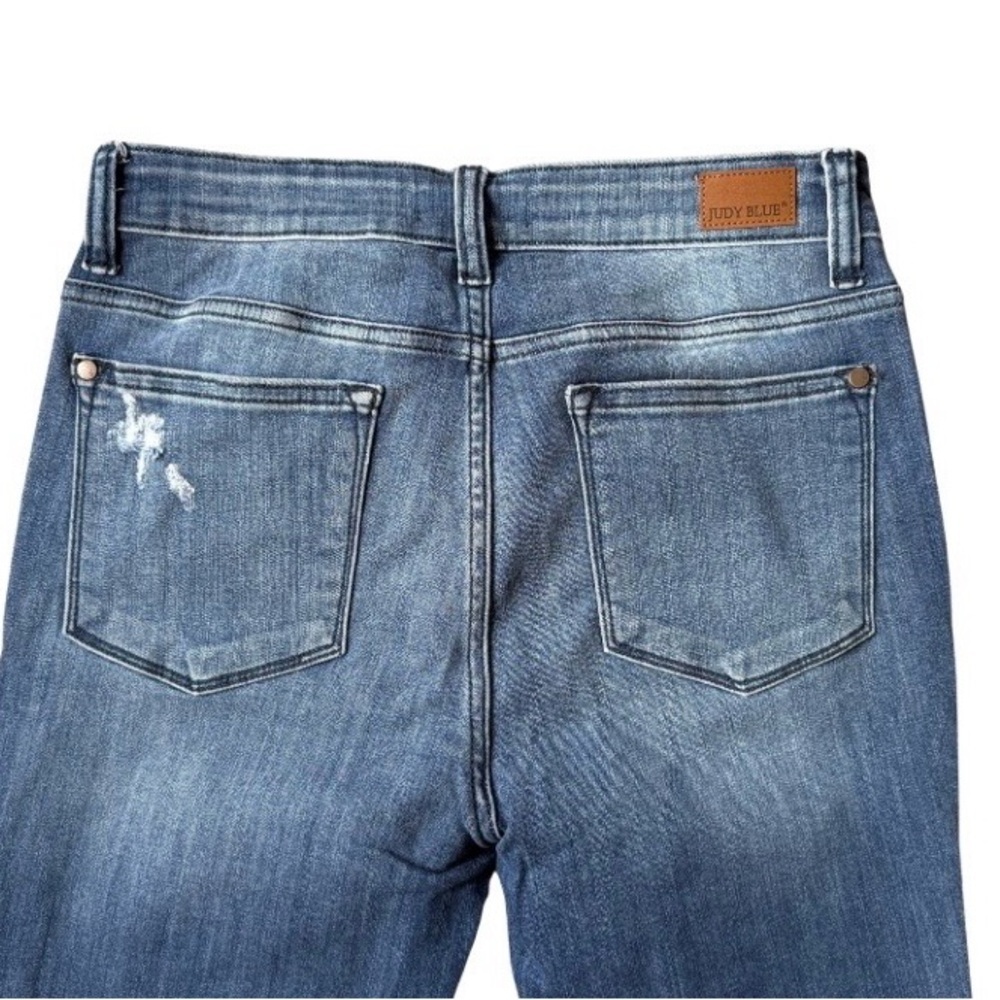 Judy Blue Skinny Fit Capri Jeans - Picture 4 of 7